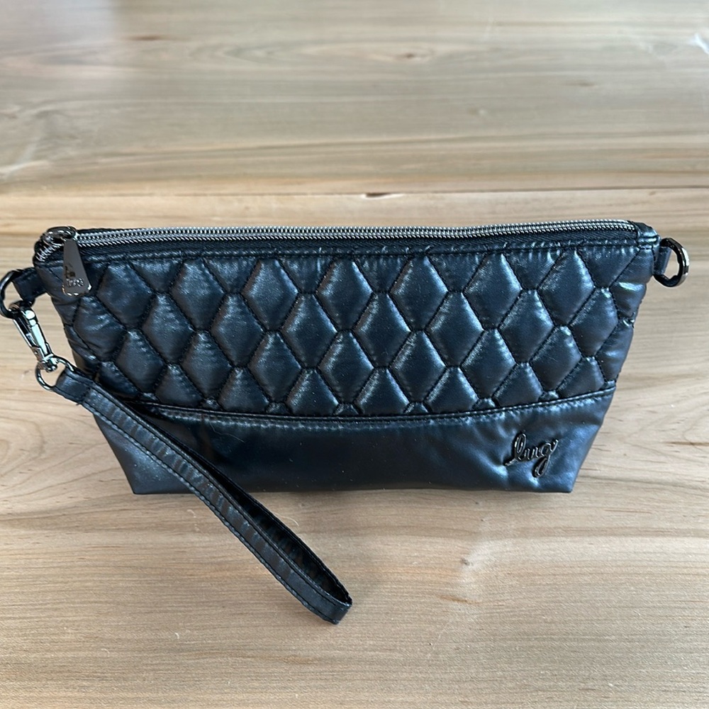 Lug Shiplap RFID Wristlet Pouch